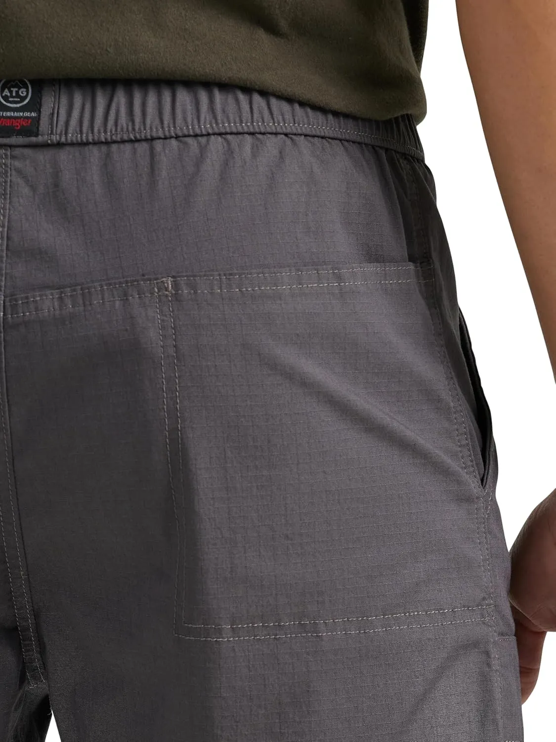 ATG by Wrangler Men's Relaxed Fit Belted Canyon Cliff Shorts