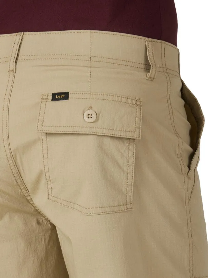 Lee Men's Extreme Motion Relaxed Fit Utility Flat Front Short