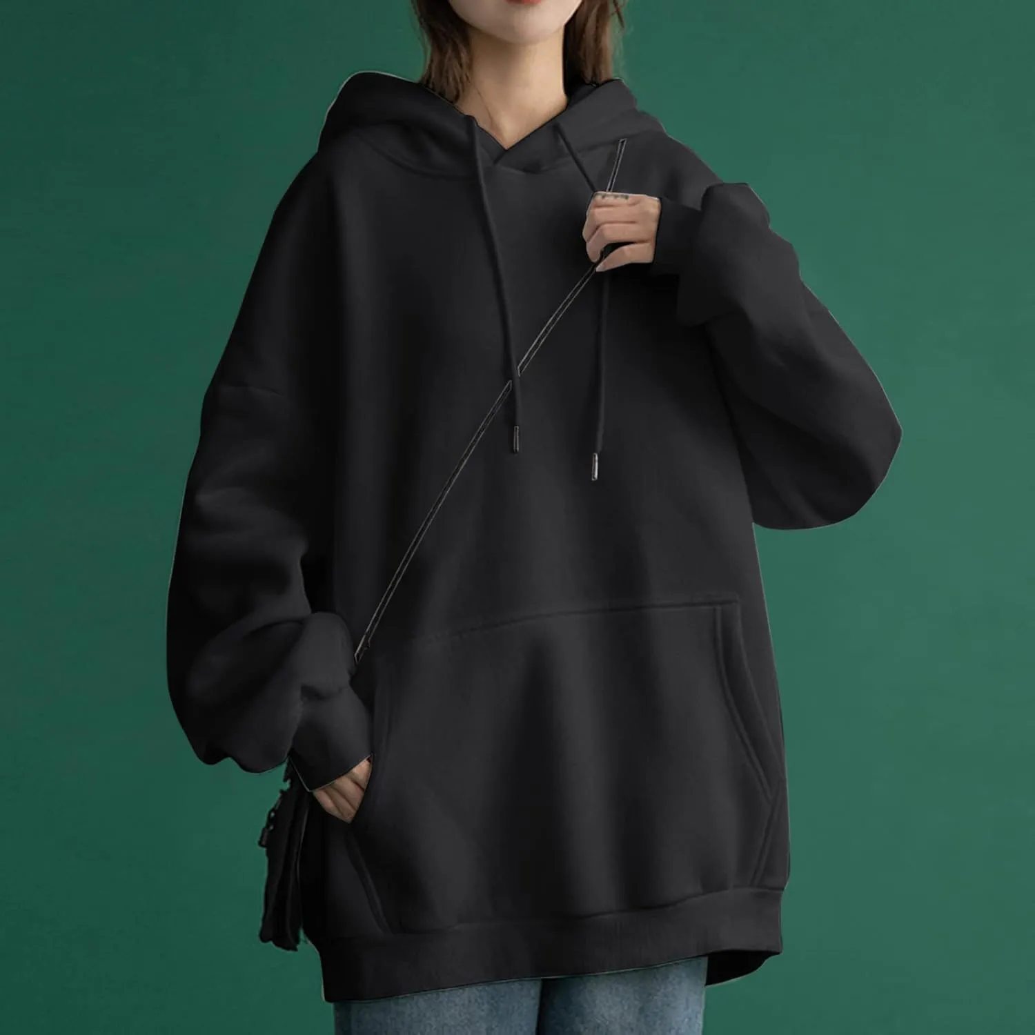 Long Sleeve Simple Hoodies for Women Slouchy Fit Casual Hooded Sweatshirt Fall Comfy Drawstring Tops with Pockets