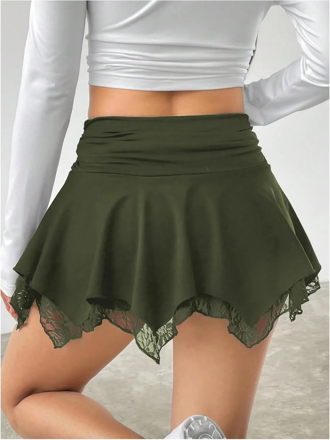 Verdusa Women's Asymmetrical Lace Mini Skirt Skort Gothic Elastic Waist Pleated Athletic Short Skirts