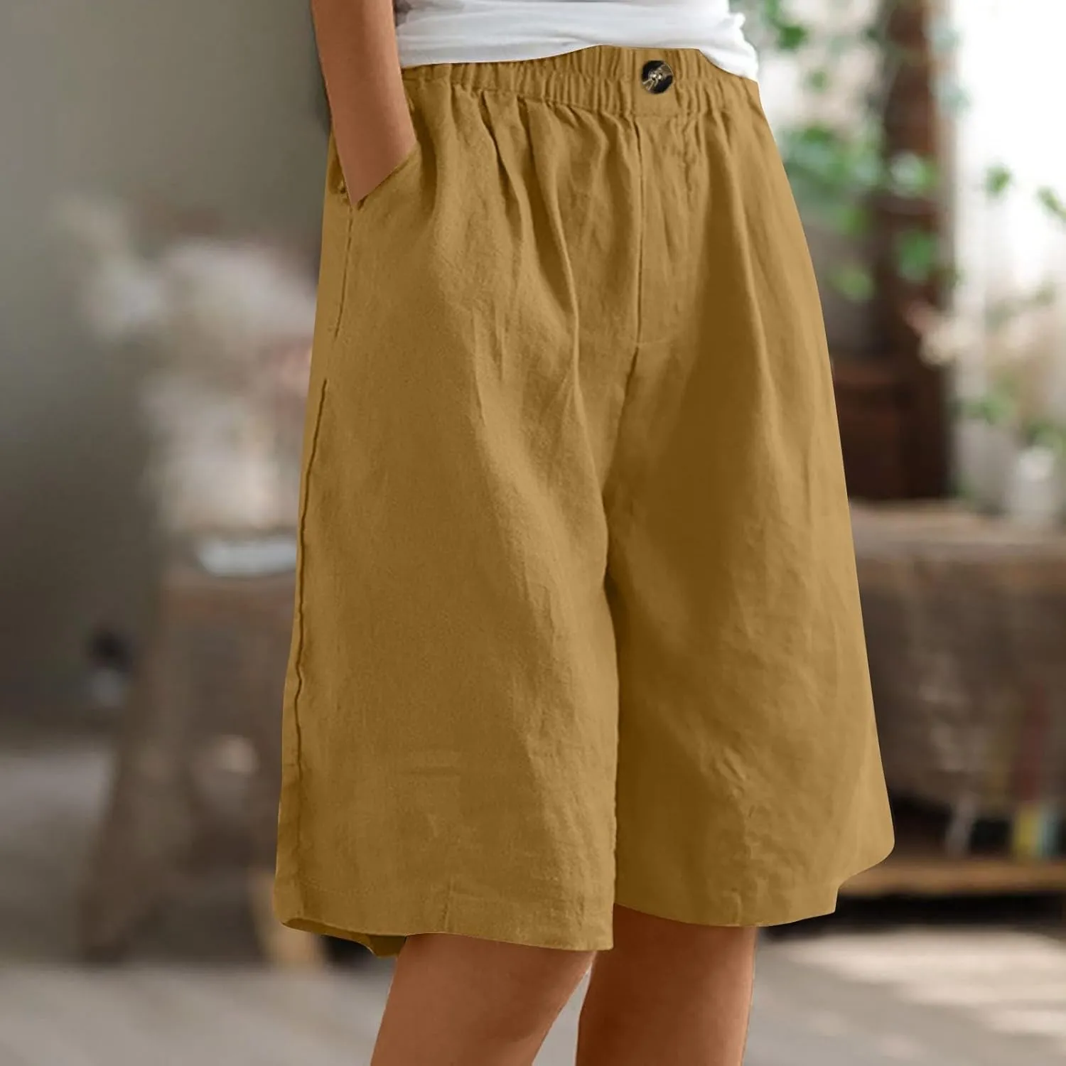 Women's Casual Cotton Linen Bermuda Shorts Elastic Waist Knee Length Shorts Summer Beach Shorts with Pockets