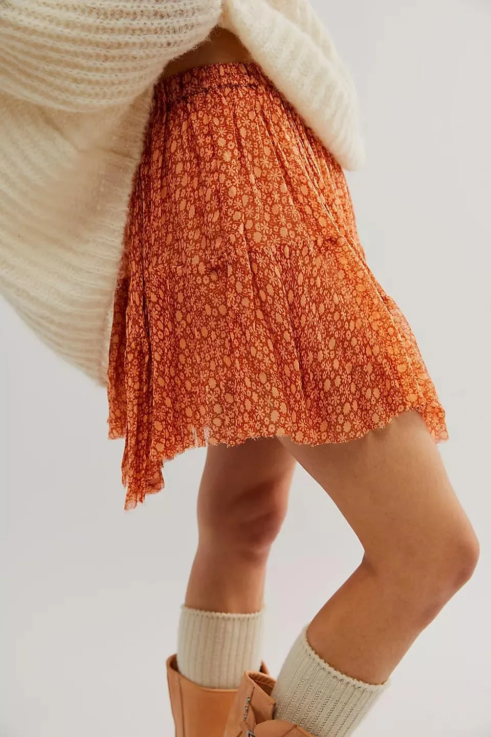 Womens Low Rise Lace Mini Skirt Y2k Pleated Ruffle Short Skirt Flowy Asymmetrical Underskirt Fairy Half Slip Skirts