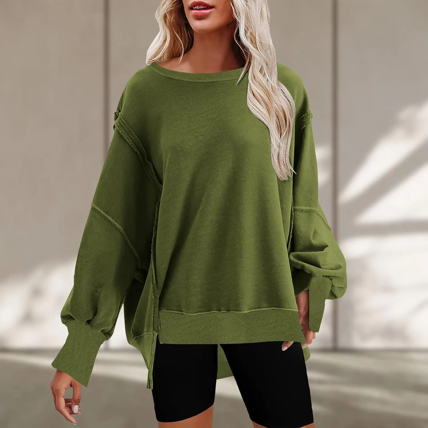 Women's Oversized Sweatshirt Side Slit Slouchy Pullover Long Sleeve Fleece Crewneck Sweatshirts Fall Winter Clothes